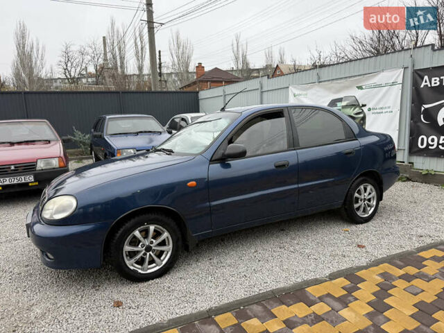 Синий Дэу Ланос, объемом двигателя 1.35 л и пробегом 250 тыс. км за 2500 $, фото 1 на Automoto.ua