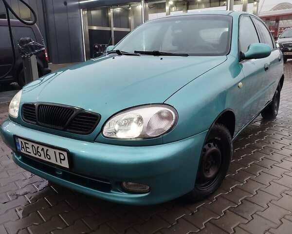 Зеленый Дэу Ланос, объемом двигателя 1.5 л и пробегом 190 тыс. км за 2200 $, фото 1 на Automoto.ua