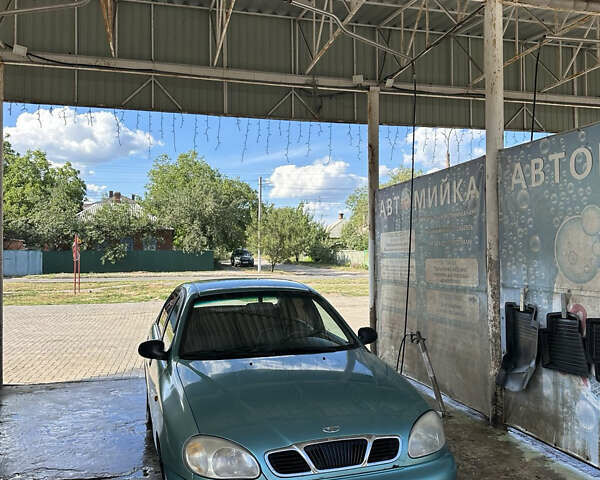 Зеленый Дэу Ланос, объемом двигателя 1.5 л и пробегом 330 тыс. км за 1600 $, фото 1 на Automoto.ua