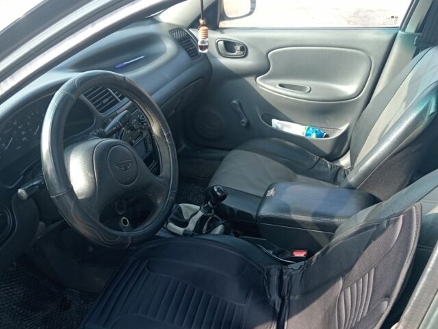 Деу Ланос 1998 у Кривому Розі на Automoto.ua Зелений Деу Ланос, об'ємом двигуна 1.5 л та пробігом 260 тис. км за 1500 $, фото 1 на Automoto.ua