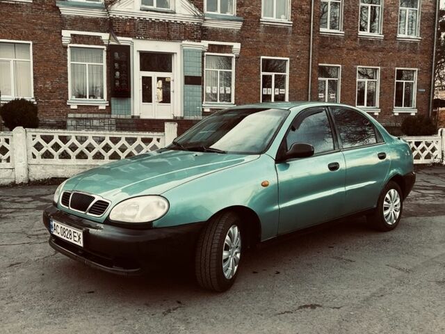 Зеленый Дэу Ланос, объемом двигателя 1.5 л и пробегом 300 тыс. км за 1100 $, фото 1 на Automoto.ua