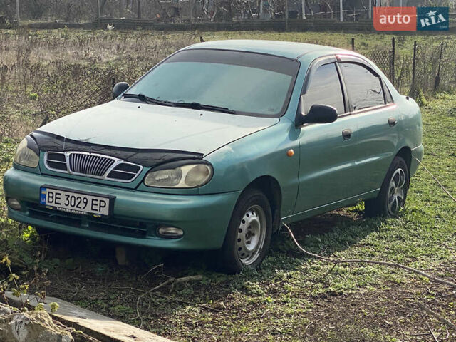 Зеленый Дэу Ланос, объемом двигателя 1.5 л и пробегом 250 тыс. км за 1200 $, фото 1 на Automoto.ua