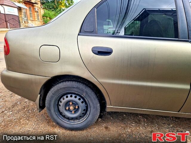 Зеленый Дэу Ланос, объемом двигателя 1.5 л и пробегом 0 тыс. км за 2200 $, фото 1 на Automoto.ua