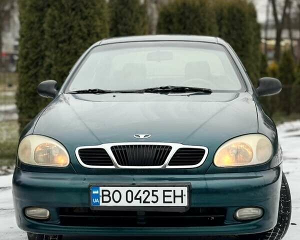 Зеленый Дэу Ланос, объемом двигателя 1.5 л и пробегом 300 тыс. км за 2200 $, фото 1 на Automoto.ua