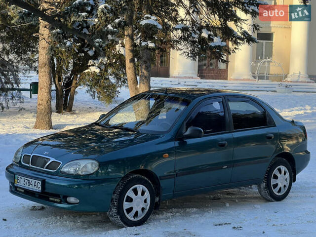 Зеленый Дэу Ланос, объемом двигателя 1.5 л и пробегом 150 тыс. км за 2350 $, фото 1 на Automoto.ua
