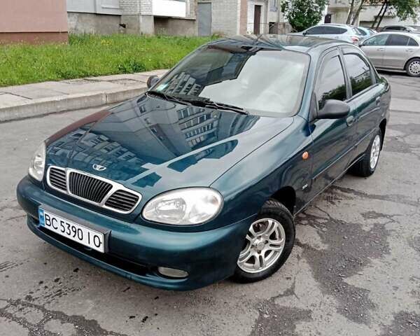 Зеленый Дэу Ланос, объемом двигателя 1.5 л и пробегом 240 тыс. км за 1999 $, фото 1 на Automoto.ua