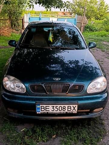 Дэу Ланос 2003 в Вознесенске на Automoto.ua Зеленый Дэу Ланос, объемом двигателя 1.5 л и пробегом 290 тыс. км за 2400 $, фото 1 на Automoto.ua