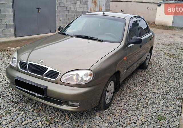 Зеленый Дэу Ланос, объемом двигателя 1.5 л и пробегом 190 тыс. км за 2450 $, фото 1 на Automoto.ua