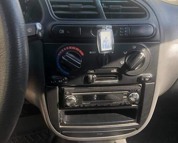 Дэу Ланос 2004 в Тернополе на Automoto.ua Зеленый Дэу Ланос, объемом двигателя 1.5 л и пробегом 193 тыс. км за 2500 $, фото 1 на Automoto.ua