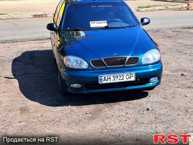 Зеленый Дэу Ланос, объемом двигателя 1.5 л и пробегом 215 тыс. км за 2600 $, фото 1 на Automoto.ua