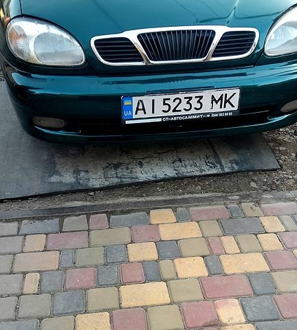 Зеленый Дэу Ланос, объемом двигателя 1.5 л и пробегом 180 тыс. км за 1950 $, фото 1 на Automoto.ua