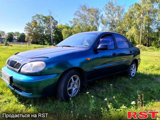 Зеленый Дэу Ланос, объемом двигателя 1.5 л и пробегом 200 тыс. км за 1950 $, фото 1 на Automoto.ua