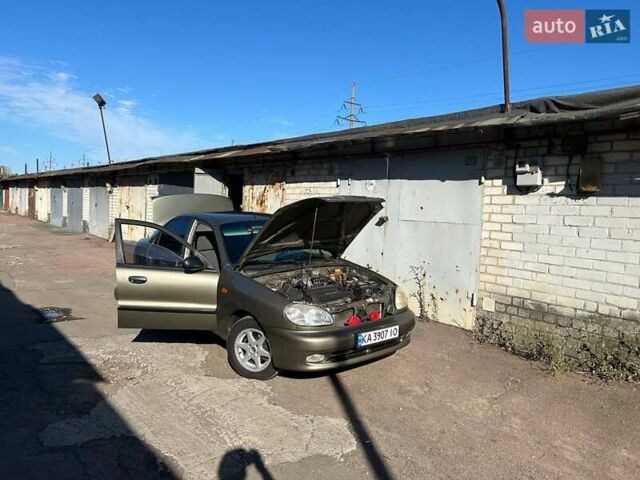 Зеленый Дэу Ланос, объемом двигателя 1.6 л и пробегом 350 тыс. км за 3000 $, фото 1 на Automoto.ua