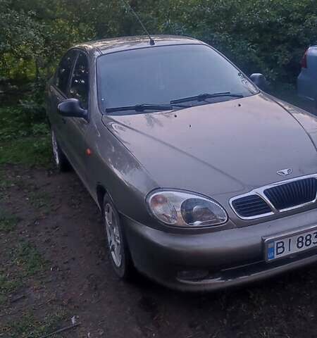 Зеленый Дэу Ланос, объемом двигателя 1.5 л и пробегом 283 тыс. км за 1950 $, фото 1 на Automoto.ua