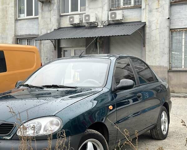 Зеленый Дэу Ланос, объемом двигателя 1.5 л и пробегом 425 тыс. км за 2400 $, фото 1 на Automoto.ua