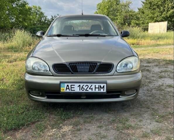 Зеленый Дэу Ланос, объемом двигателя 1.5 л и пробегом 267 тыс. км за 2400 $, фото 1 на Automoto.ua