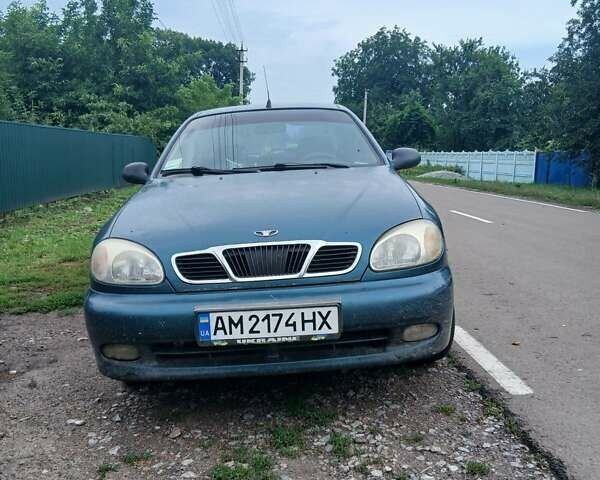 Зеленый Дэу Ланос, объемом двигателя 1.3 л и пробегом 270 тыс. км за 1500 $, фото 1 на Automoto.ua