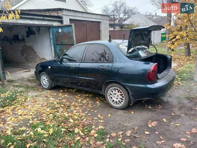 Зеленый Дэу Ланос, объемом двигателя 1.6 л и пробегом 165 тыс. км за 2700 $, фото 1 на Automoto.ua