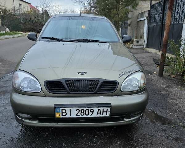 Зеленый Дэу Ланос, объемом двигателя 1.5 л и пробегом 332 тыс. км за 1650 $, фото 1 на Automoto.ua