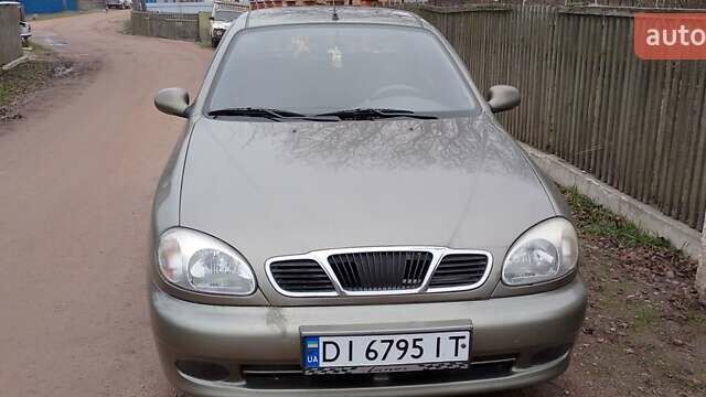 Зеленый Дэу Ланос, объемом двигателя 1.5 л и пробегом 220 тыс. км за 2000 $, фото 1 на Automoto.ua