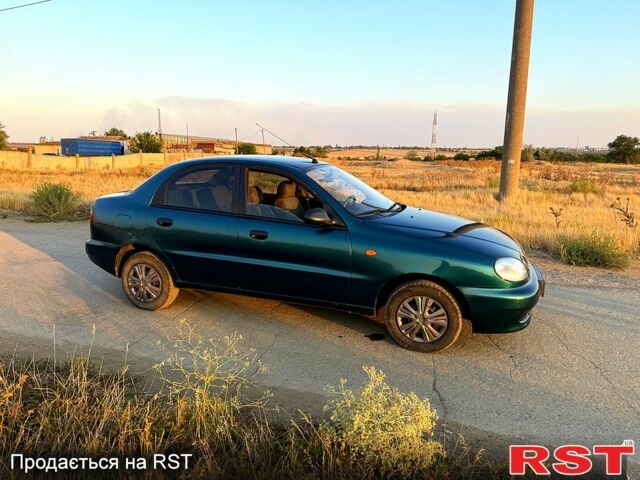 Зеленый Дэу Ланос, объемом двигателя 1.5 л и пробегом 182 тыс. км за 2950 $, фото 1 на Automoto.ua