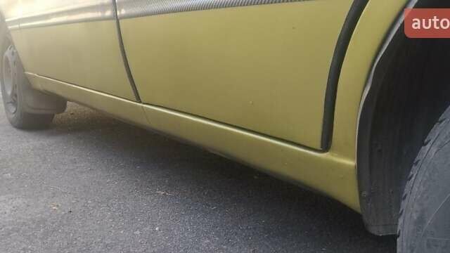 Зеленый Дэу Ланос, объемом двигателя 1.5 л и пробегом 328 тыс. км за 3072 $, фото 1 на Automoto.ua