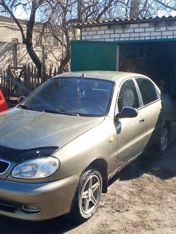 Зеленый Дэу Ланос, объемом двигателя 1.5 л и пробегом 250 тыс. км за 2600 $, фото 1 на Automoto.ua