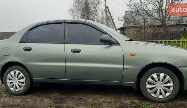 Зелений Деу Ланос, об'ємом двигуна 1.5 л та пробігом 336 тис. км за 2000 $, фото 1 на Automoto.ua