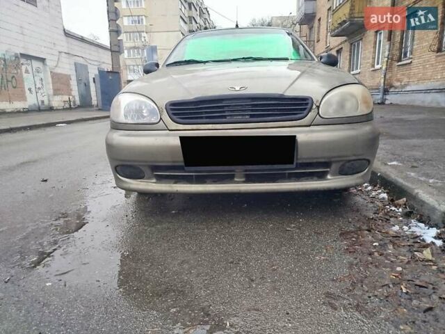 Зеленый Дэу Ланос, объемом двигателя 1.5 л и пробегом 253 тыс. км за 2250 $, фото 1 на Automoto.ua