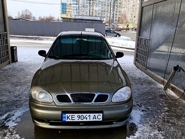 Дэу Ланос 2006 в Днепре (Днепропетровске) на Automoto.ua Зеленый Дэу Ланос, объемом двигателя 1.5 л и пробегом 200 тыс. км за 2600 $, фото 1 на Automoto.ua