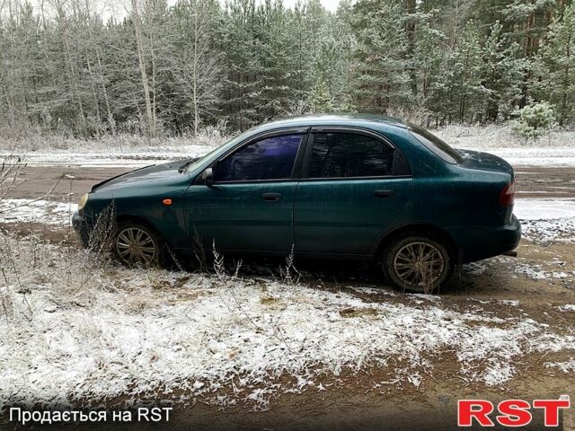 Зеленый Дэу Ланос, объемом двигателя 1.4 л и пробегом 280 тыс. км за 2000 $, фото 1 на Automoto.ua