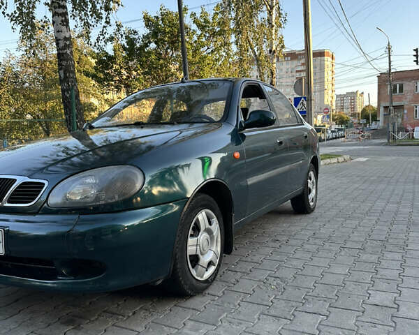 Зеленый Дэу Ланос, объемом двигателя 1.5 л и пробегом 584 тыс. км за 1999 $, фото 1 на Automoto.ua
