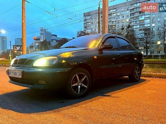 Зеленый Дэу Ланос, объемом двигателя 1.5 л и пробегом 254 тыс. км за 2500 $, фото 1 на Automoto.ua