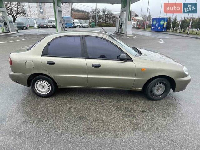 Зеленый Дэу Ланос, объемом двигателя 1.4 л и пробегом 207 тыс. км за 2200 $, фото 1 на Automoto.ua