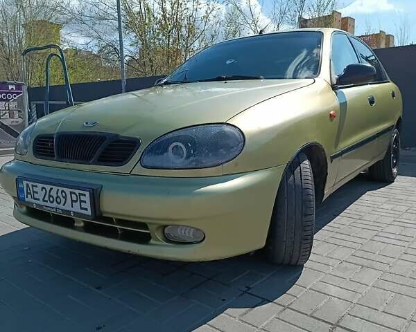 Зеленый Дэу Ланос, объемом двигателя 1.5 л и пробегом 310 тыс. км за 2500 $, фото 1 на Automoto.ua