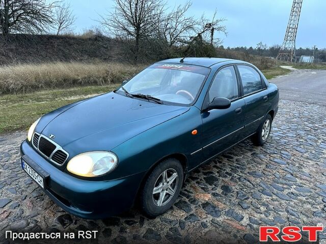 Зеленый Дэу Ланос, объемом двигателя 1.4 л и пробегом 190 тыс. км за 1899 $, фото 1 на Automoto.ua