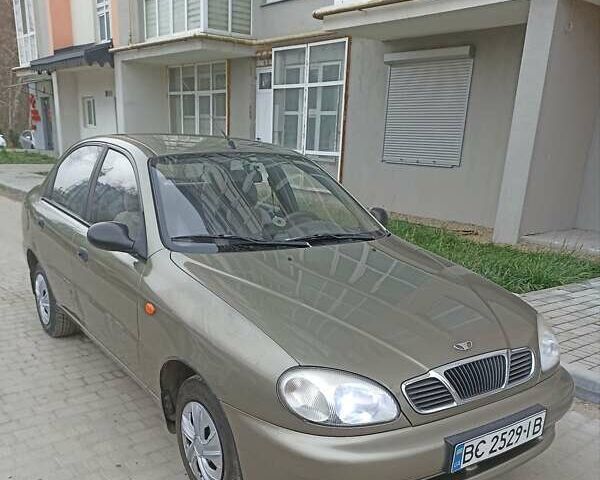 Зеленый Дэу Ланос, объемом двигателя 1.5 л и пробегом 207 тыс. км за 2450 $, фото 1 на Automoto.ua