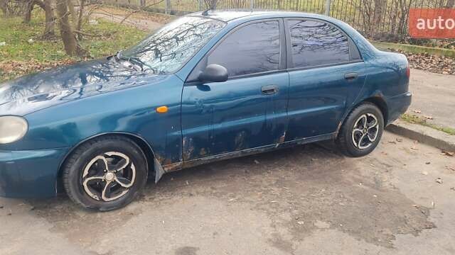 Зелений Деу Ланос, об'ємом двигуна 1.5 л та пробігом 426 тис. км за 900 $, фото 1 на Automoto.ua