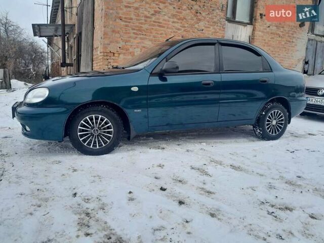 Зеленый Дэу Ланос, объемом двигателя 1.5 л и пробегом 120 тыс. км за 4000 $, фото 1 на Automoto.ua