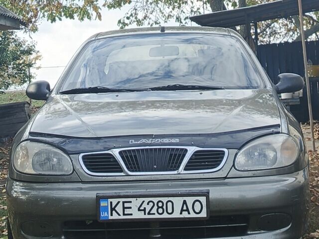 Зелений Деу Ланос, об'ємом двигуна 1.5 л та пробігом 228 тис. км за 2000 $, фото 1 на Automoto.ua