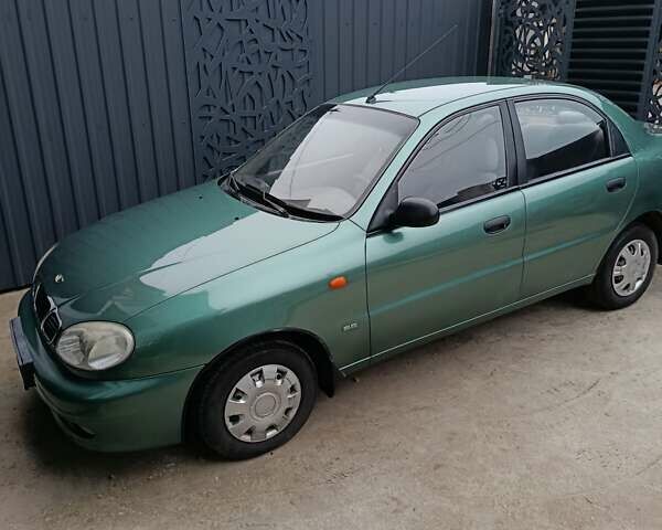 Зеленый Дэу Ланос, объемом двигателя 1.5 л и пробегом 241 тыс. км за 3000 $, фото 1 на Automoto.ua