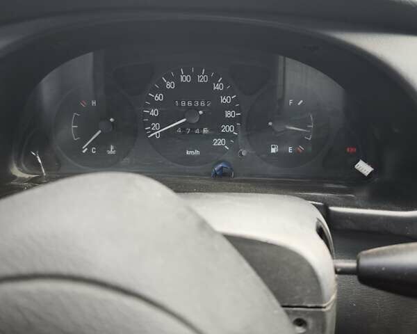 Деу Ланос 2008 у Дніпро (Дніпропетровську) на Automoto.ua Зелений Деу Ланос, об'ємом двигуна 0 л та пробігом 196 тис. км за 1350 $, фото 1 на Automoto.ua