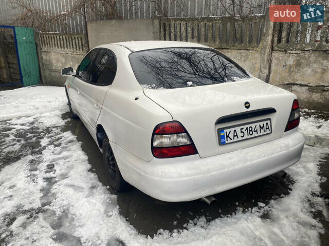 Белый Дэу Леганза, объемом двигателя 2 л и пробегом 380 тыс. км за 1700 $, фото 1 на Automoto.ua