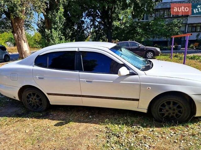 Білий Деу Леганза, об'ємом двигуна 2 л та пробігом 265 тис. км за 2600 $, фото 1 на Automoto.ua