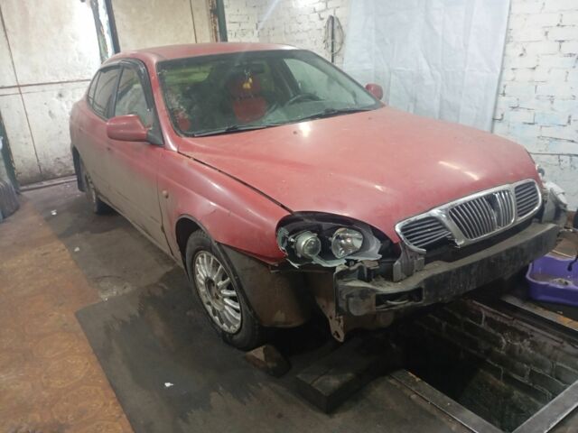 Красный Дэу Леганза, объемом двигателя 2 л и пробегом 200 тыс. км за 800 $, фото 1 на Automoto.ua