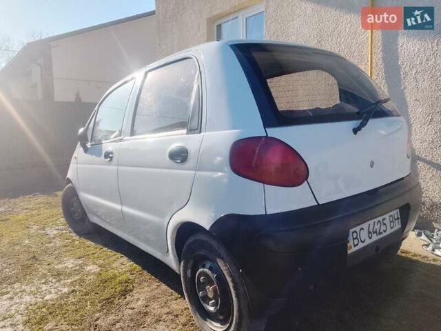 Белый Дэу Матиз, объемом двигателя 0.8 л и пробегом 177 тыс. км за 1200 $, фото 1 на Automoto.ua