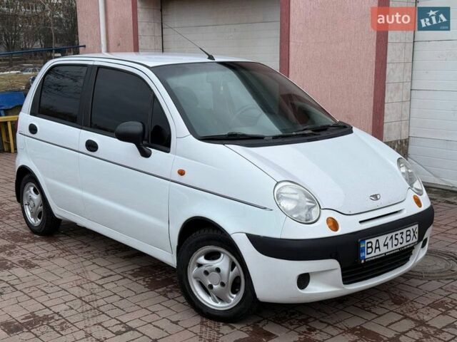 Белый Дэу Матиз, объемом двигателя 0.8 л и пробегом 158 тыс. км за 2500 $, фото 1 на Automoto.ua