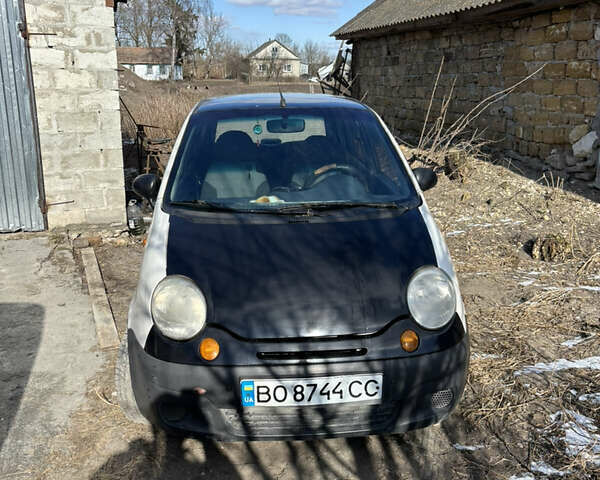 Белый Дэу Матиз, объемом двигателя 0.8 л и пробегом 247 тыс. км за 1200 $, фото 1 на Automoto.ua