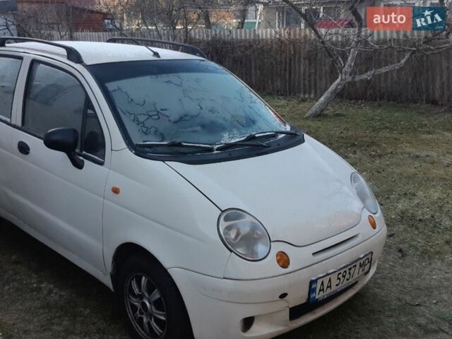 Белый Дэу Матиз, объемом двигателя 0.8 л и пробегом 160 тыс. км за 2200 $, фото 1 на Automoto.ua