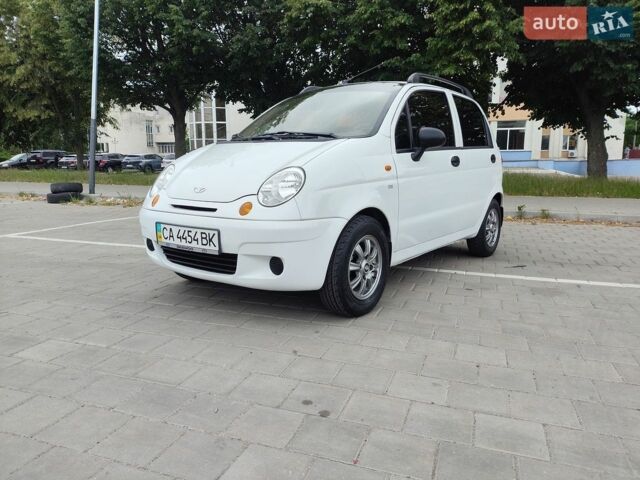 Белый Дэу Матиз, объемом двигателя 0.8 л и пробегом 65 тыс. км за 2650 $, фото 1 на Automoto.ua